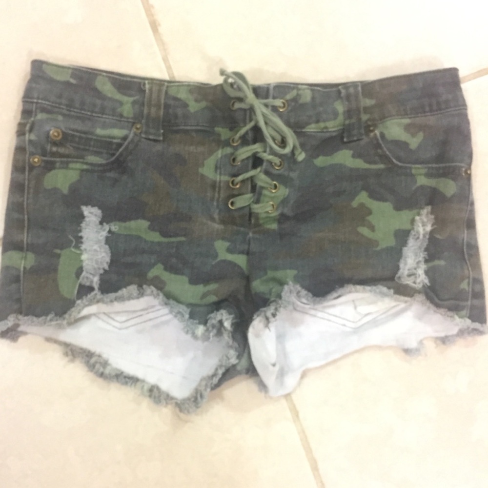 FOREVER 21 shorts